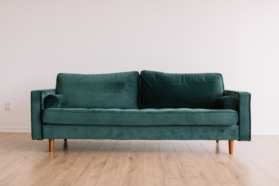 5 Ways to Style a Corner Sofa in a Small Living Room